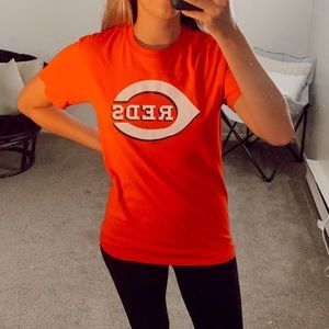 cincinnati reds tee